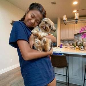 Meet your Posher, Rhia dolendo